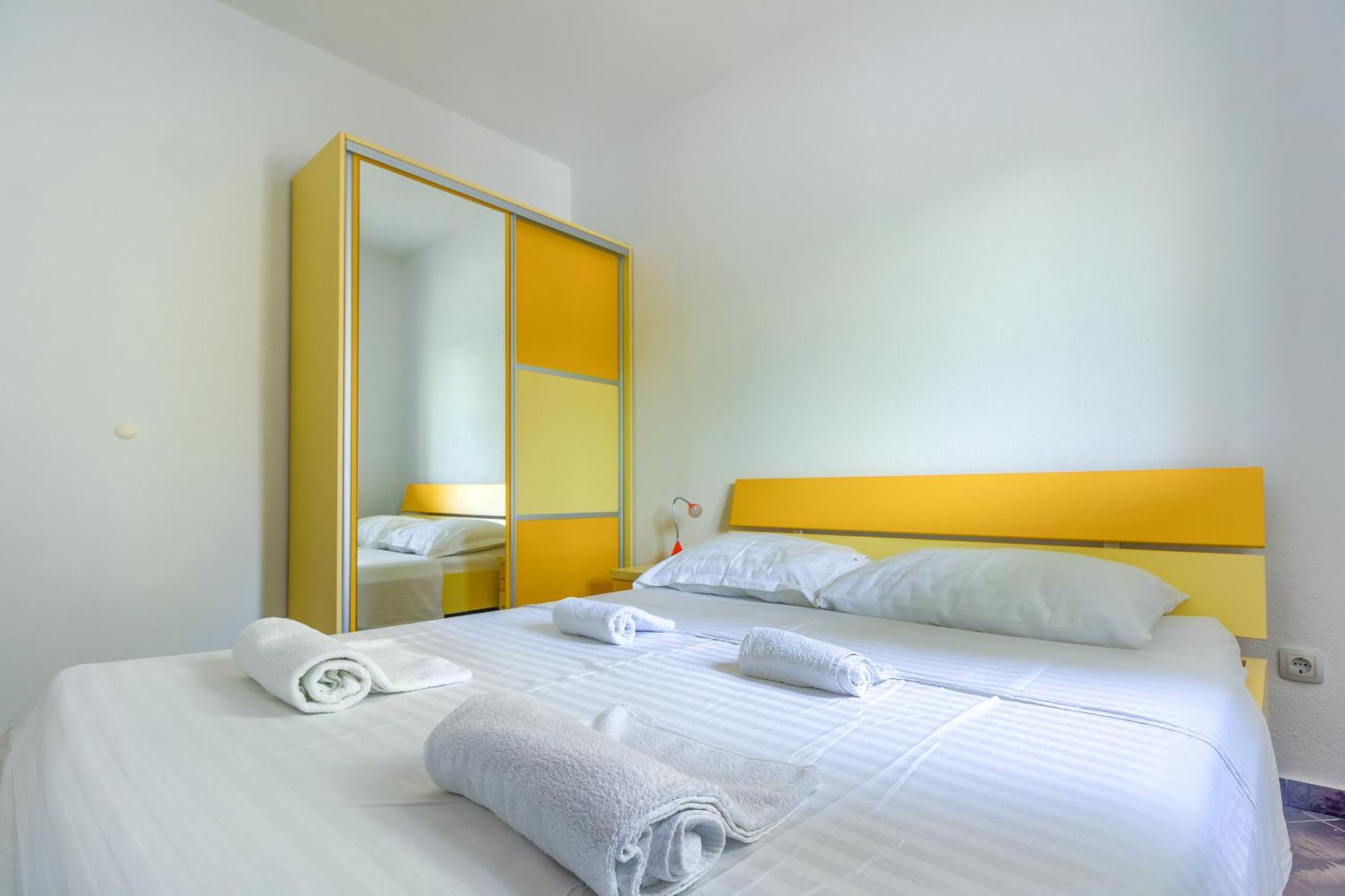 Apartmani Mato 피로바츠 외부 사진